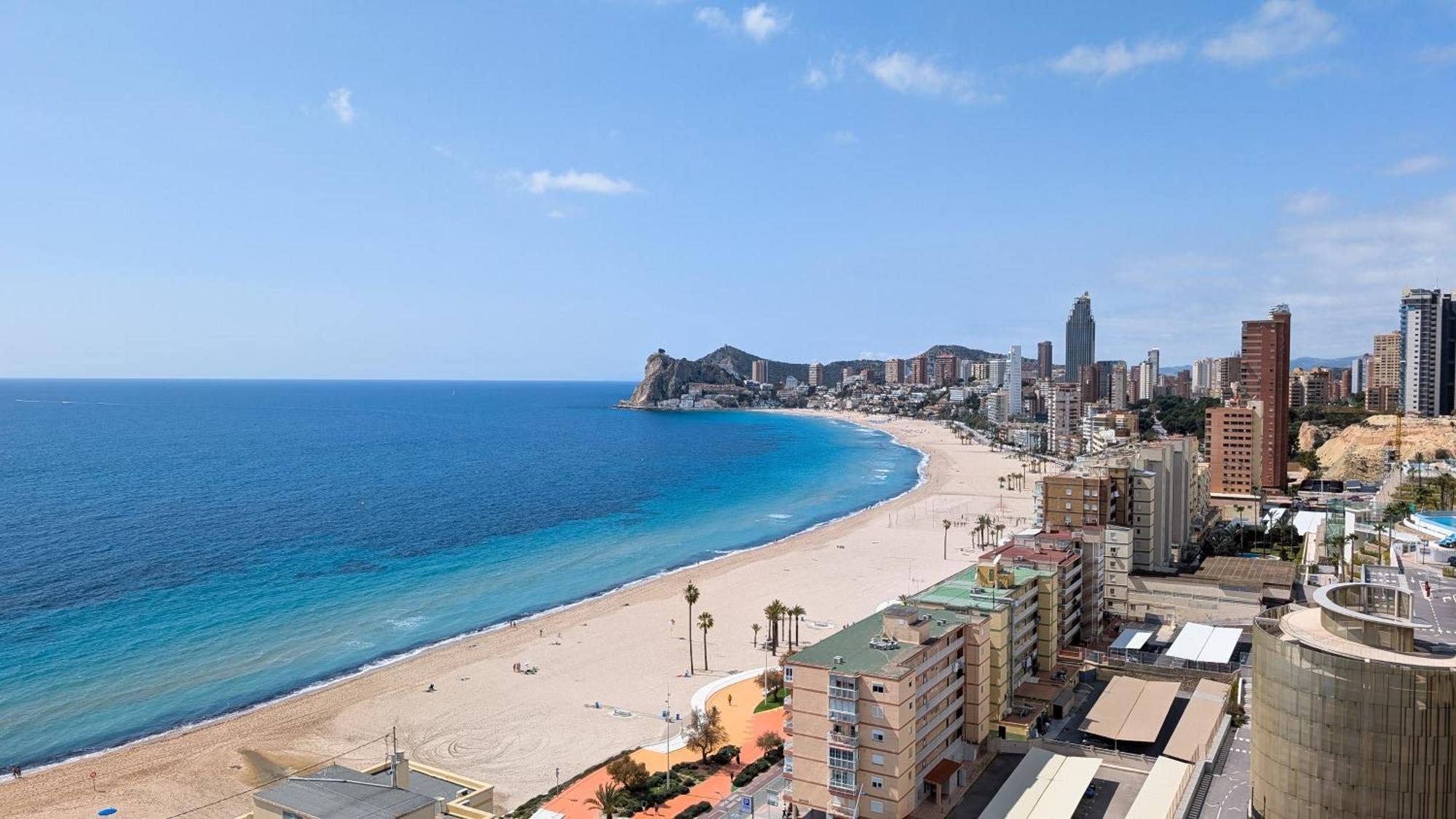Pintor Sorolla Apartment Benidorm Bagian luar foto