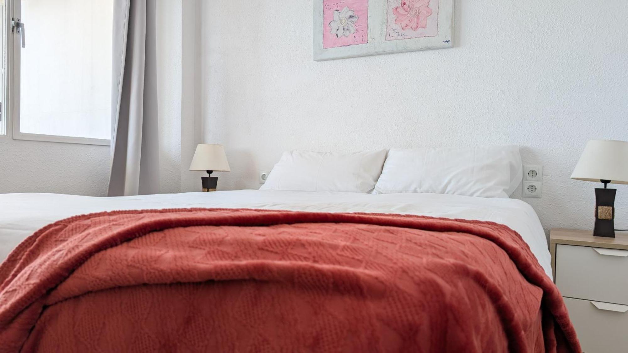 Pintor Sorolla Apartment Benidorm Bagian luar foto