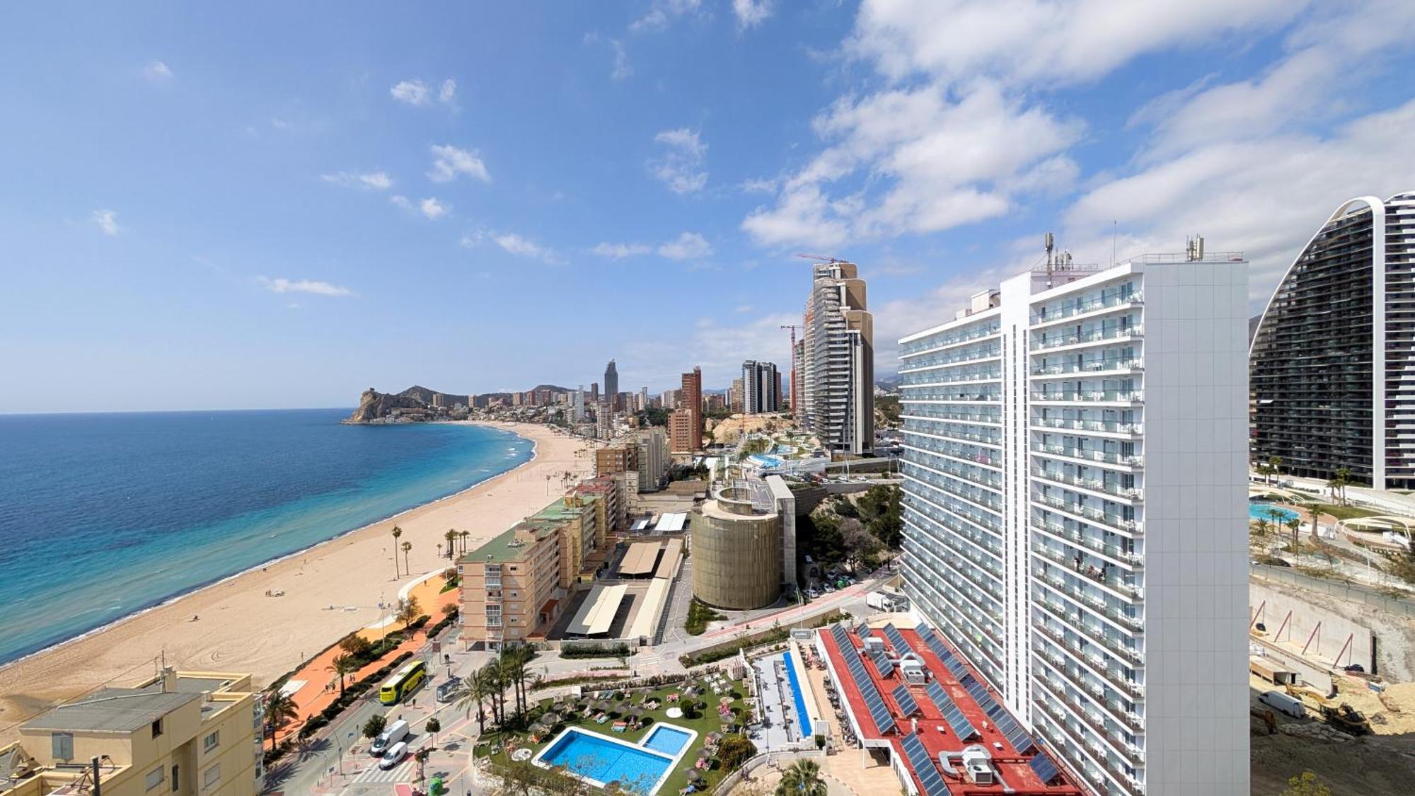 Pintor Sorolla Apartment Benidorm Bagian luar foto