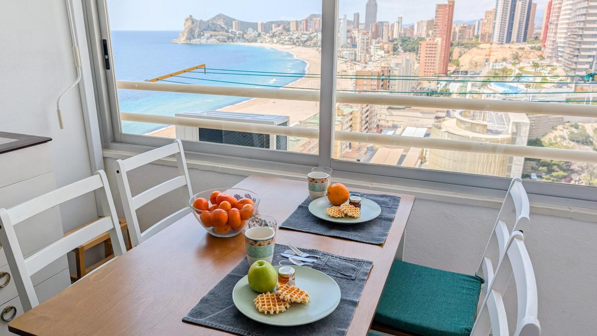 Pintor Sorolla Apartment Benidorm Bagian luar foto